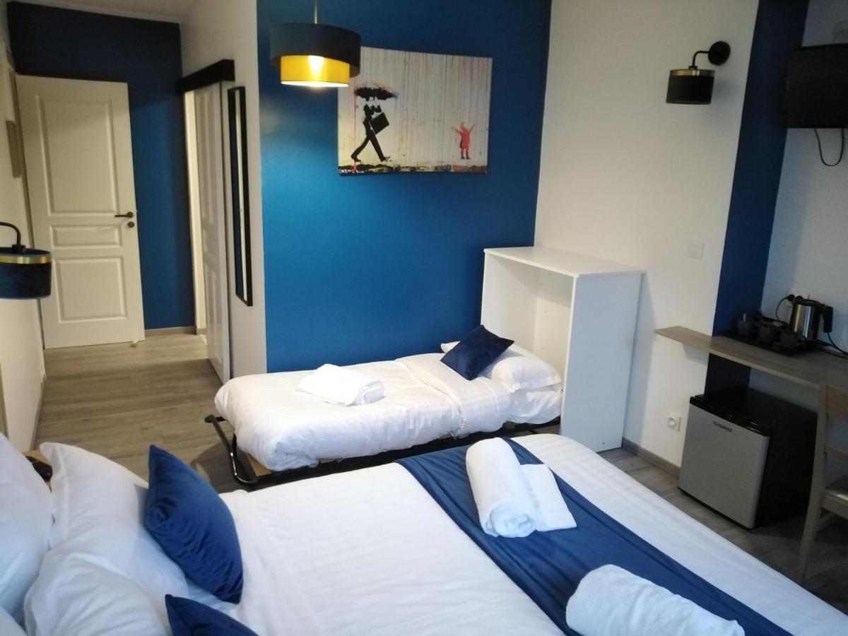 Les Remparts Hotel La Madelaine-sous-Montreuil Екстериор снимка