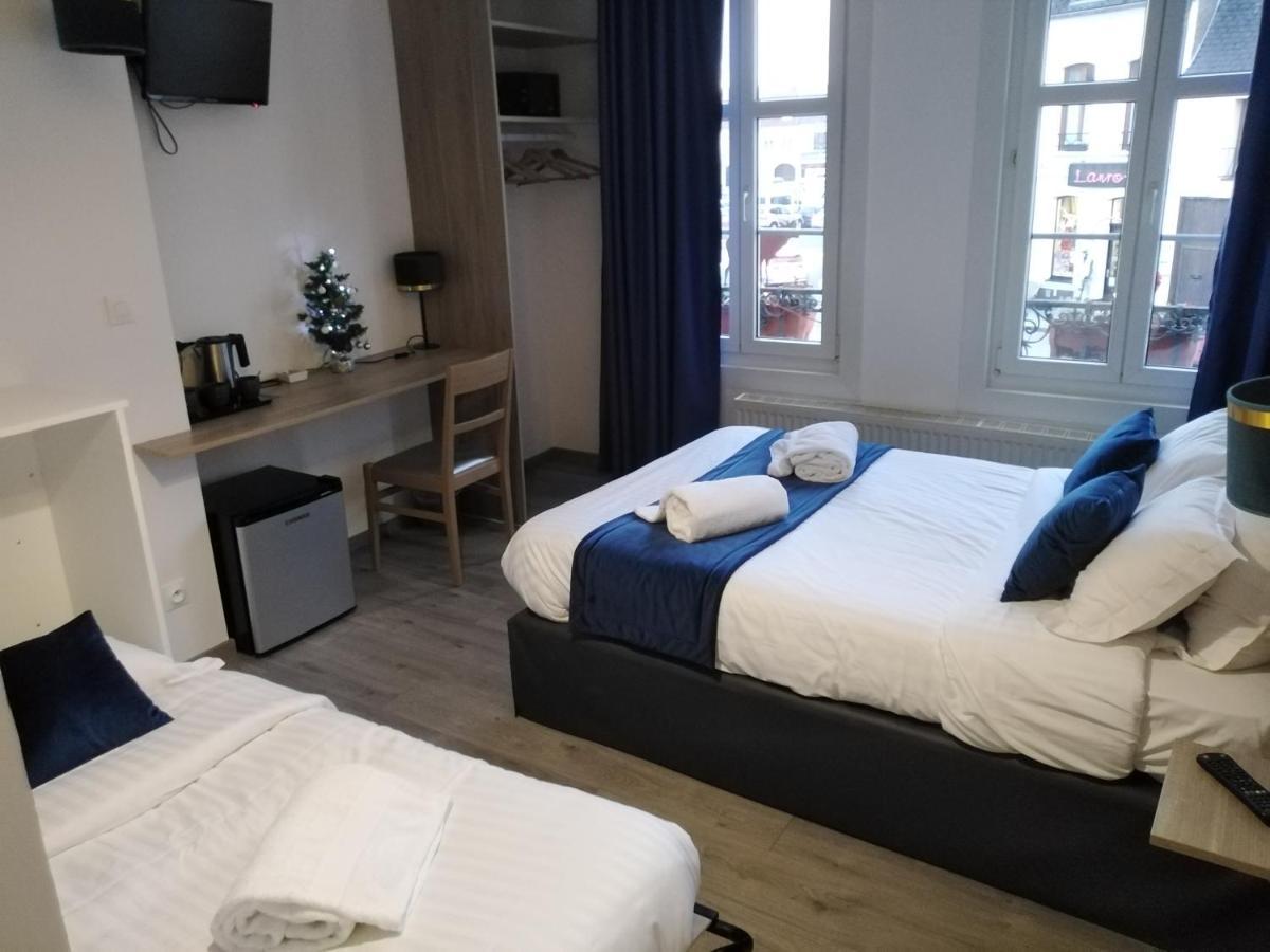Les Remparts Hotel La Madelaine-sous-Montreuil Екстериор снимка